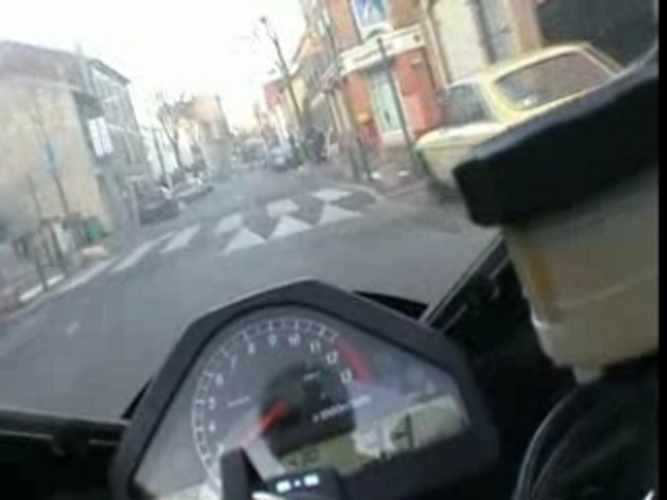 partir du boulot en moto...avec un 1000 CBR RR