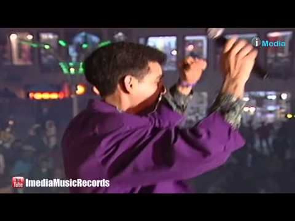 Mostafa Amar - Helwa Eineha - Live | مصطفى قمر - حلوة عينيها - حفلة