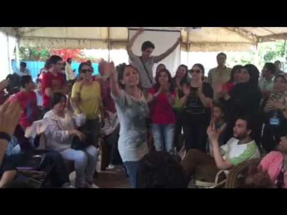 رقص وغناء فى أنتحابات نقابة الفنانين "بيب بيب بيب .. أشرف زكى النقيب "