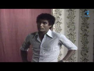 يمكن حد علق امك وهتسافر معاه