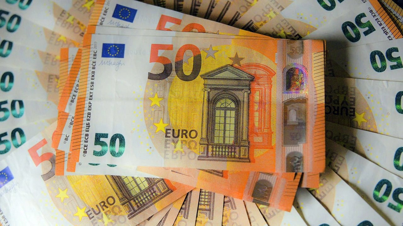 Eu-kommission lässt italiens haushaltsentwurf durchfallen