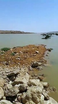 مباشر الآن : قنطرة طريق مدخل العيون مهددة بالإنهيار في أي لحظة