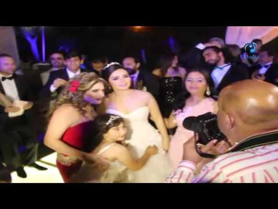 فرح ياسمين وعمر |  رقص البنات في الفرح على يارا "مايهمك"