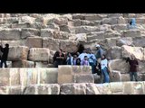 Yanni In Pyramids   ياني في الأهرامات   شوف الناس مستنية ياني يخرج من هرم خوفو