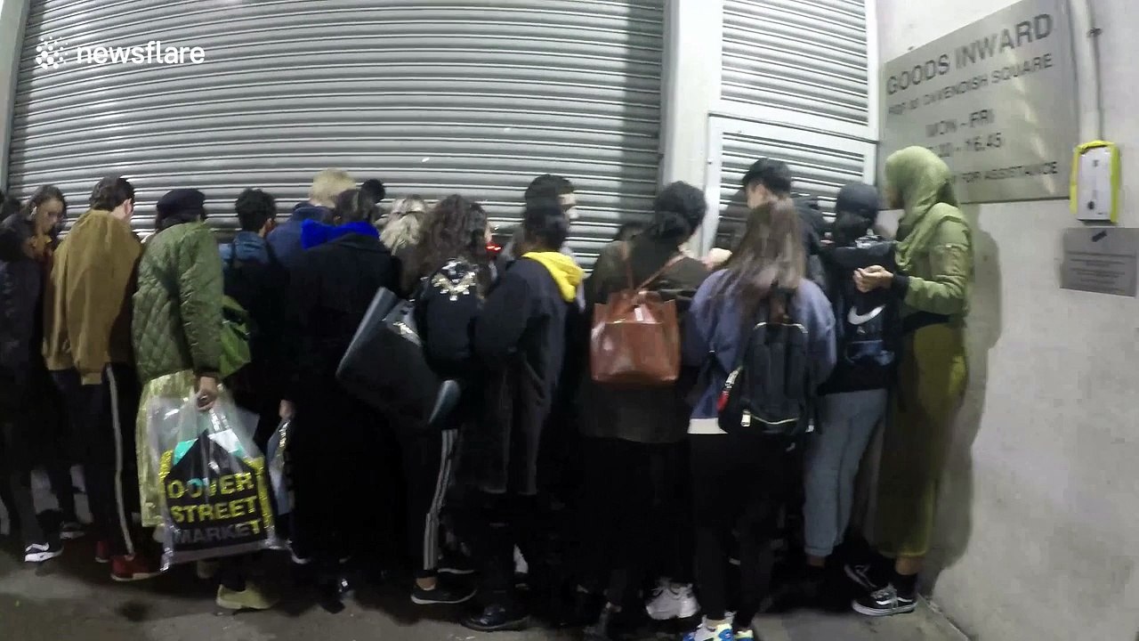 Fans peep through metal gates to catch glimpse of Jaden Smith after London performance