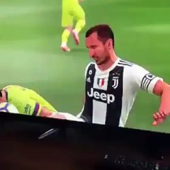 Chiellini gets his revenge in FIFA 19 [TW:  rokerfut x COPA90]