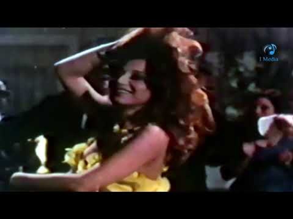 اتفرج  على العالم  الخفى للفنانين  وقد  ايه الاغراء   يعمل  ايه  حاجه