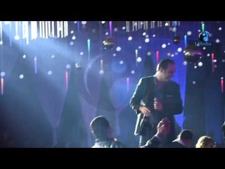 حفل رأس السنة فى أنتركونتننتال سيتى ستارز | شاهد أشارة وائل جسار بأصبعة عند التصوير مع أحد الحاضرين