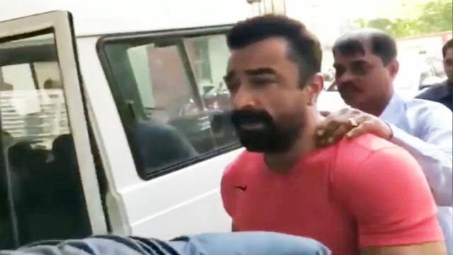 Ajaz Khan REACTION after arrested by Mumbai Police; Watch Video | FilmiBeat