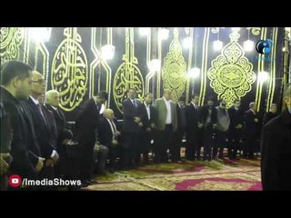 عزاء ممدوح عبد العليم | الرجل صاحب "أطول شنب فى الوسط الفنى" يأخذ العزاء فى ممدوح عبد العليم