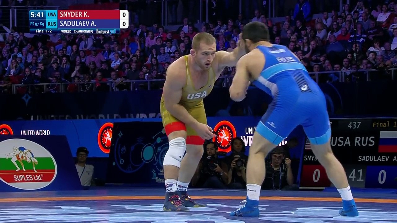 GOLD FS - 97 kg: K. SNYDER (USA) v. A. SADULAEV (RUS)