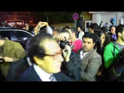 عزاء محمد حسنين هيكل | لحظة دخول فاروق حسني العزاء وسط حشد من الصحفيين