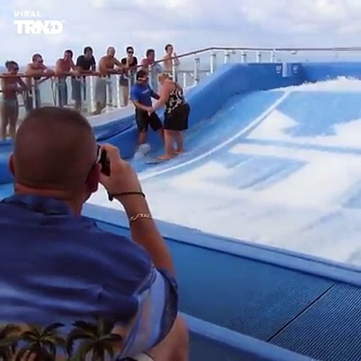 I can't stop laughing. . !!  Credit:  JukinVideo