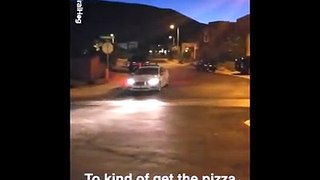 Self-driving pizza delivery!? The future is NOW! Credit: ViralHog