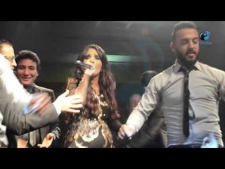 حفله الحب والسلام | شاهد الراقصة ترفض التصوير مع المعجبين !