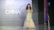 حفل Miss Eco Universe | شوف لحظة سقوط ملكة جمال الصين على المسرح ومحاولة قيامها مرة أخرى!