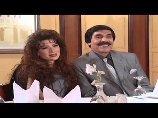 مسلسل حكايا المرايا | الشيف لطفي بيوقع للمعجبين و مراتة هتتجنن