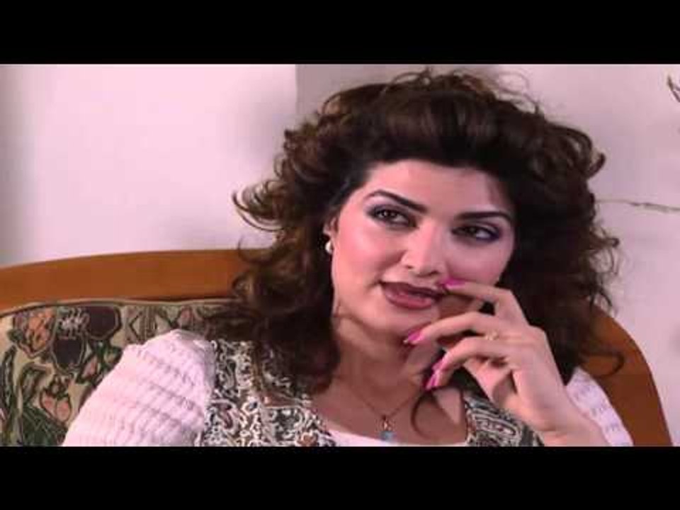 مسلسل حكايا | نعيمة بتطلب من جوزها طلب محرج