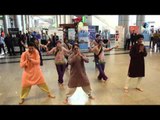 مهرجان الرقص الهندي في مطار القاهرة | شاهد رقص هيستيري من الفرقة