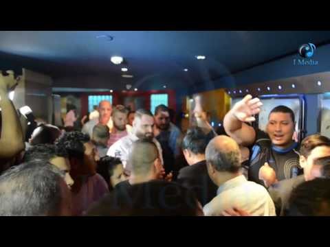 فيلم الماء والخضرة والوجه الحسن | لحظة دخول ليلى علوى وباسم سمرة العرض وسط هرج ومرج كبير!