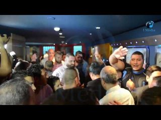 فيلم " الماء والخضرة والوجه الحسن" |  لحظة دخول ليلى علوى وباسم سمرة العرض وسط هرج ومرج كبير!