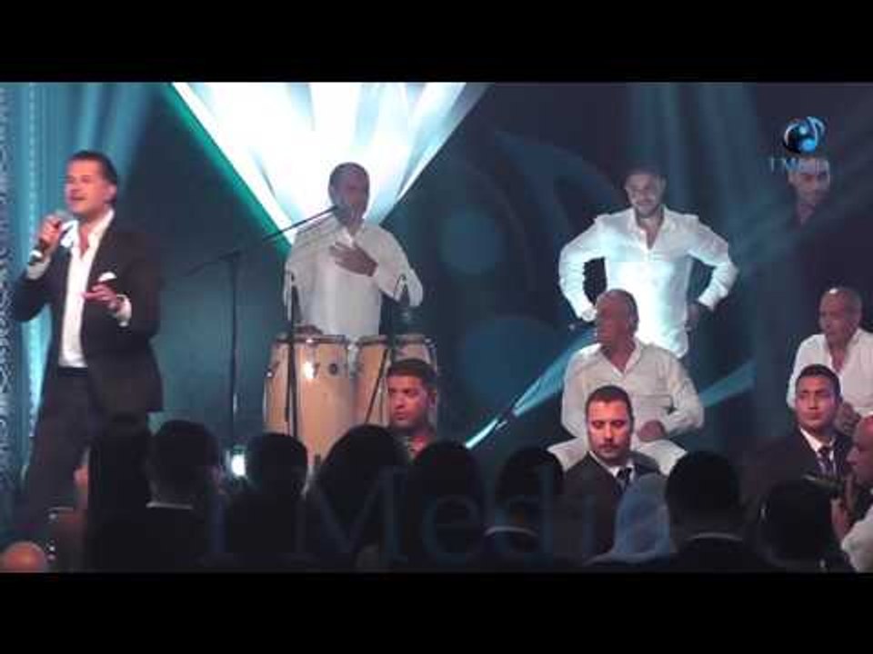 حفلة راغب علامة |  بوس وأحضان من راغب علامة لأجمد 4 مزز في الحفلة - شوف بنفسك!