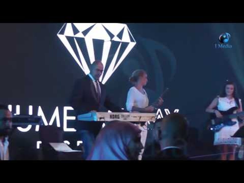 حفلة راغب علامة | راغب علامة يغني مع الجمهور قلبي عشقها وسط تصفيق حاد