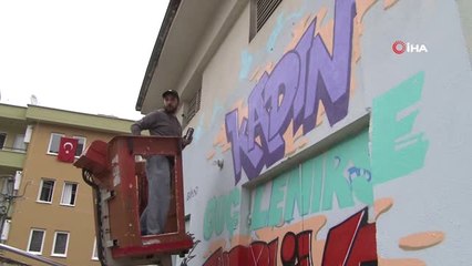 Kadının İş Hayatındaki Rolü Trafolara İşlendi