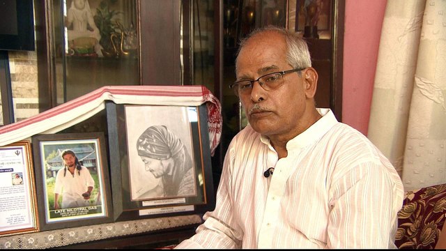 India 'Whatsapp murders': Phone rumours spark frenzied mobs