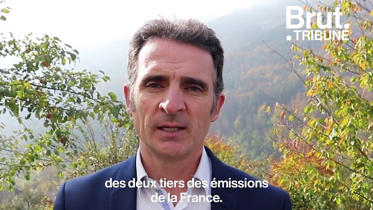 "Nous ne pouvons réussir" : le maire de Grenoble interpelle Total sur son rôle dans le réchauffement climatique