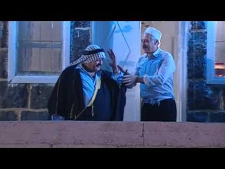 مسلسل مرايا 2003 | المختار بيوزع المعونات علي حبايبه في الضيعة