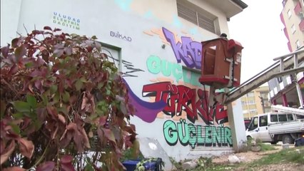 Kadının İş Hayatındaki Rolü Trafolara İşlendi