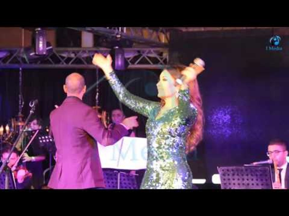 حفل لطيفة |  شاهد لطيفة تشعل المسرح على أغنية بالعربي - روعة!