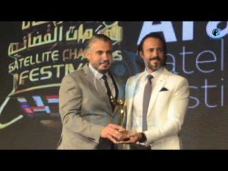 مهرجان القنوات الفضائية | شاهد يوسف الشريف وهوا بيستلم الجائزة!