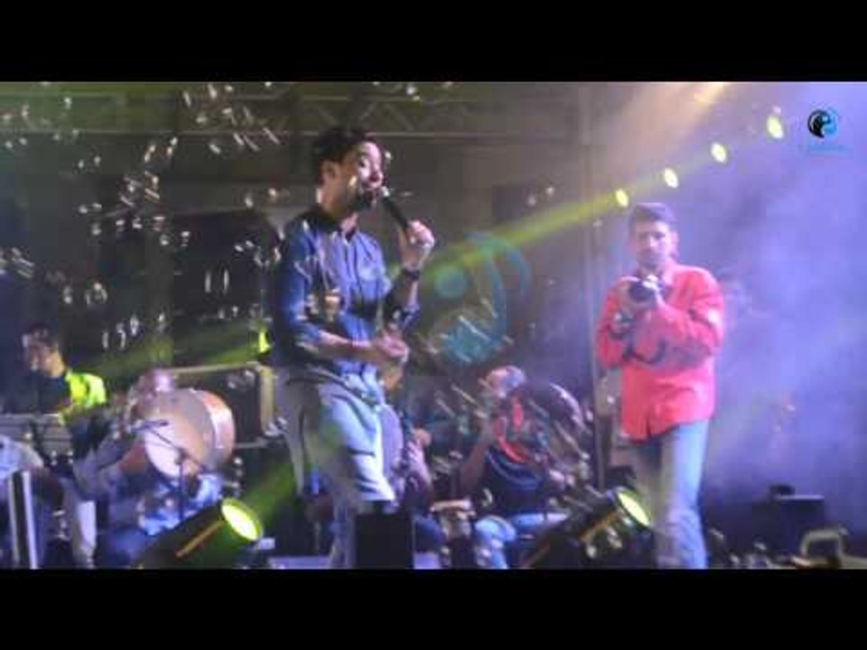 حفل أحمد جمال | أحمد جمال يرقص على المسرح في أغنية كلو إلا حبيبي!