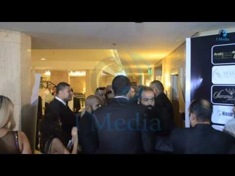 مهرجان القنوات الفضائية 2016 | شاهد دخول محمد رمضان وتواضعة واحد ناداة للتصوير معة شاهد ماذا حدث!