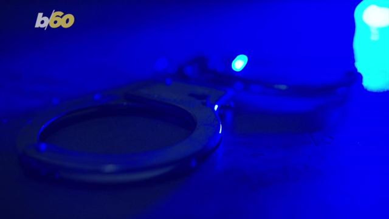 Dumb Robbers Arrested After Taking Bad Advice From the Store Clerk