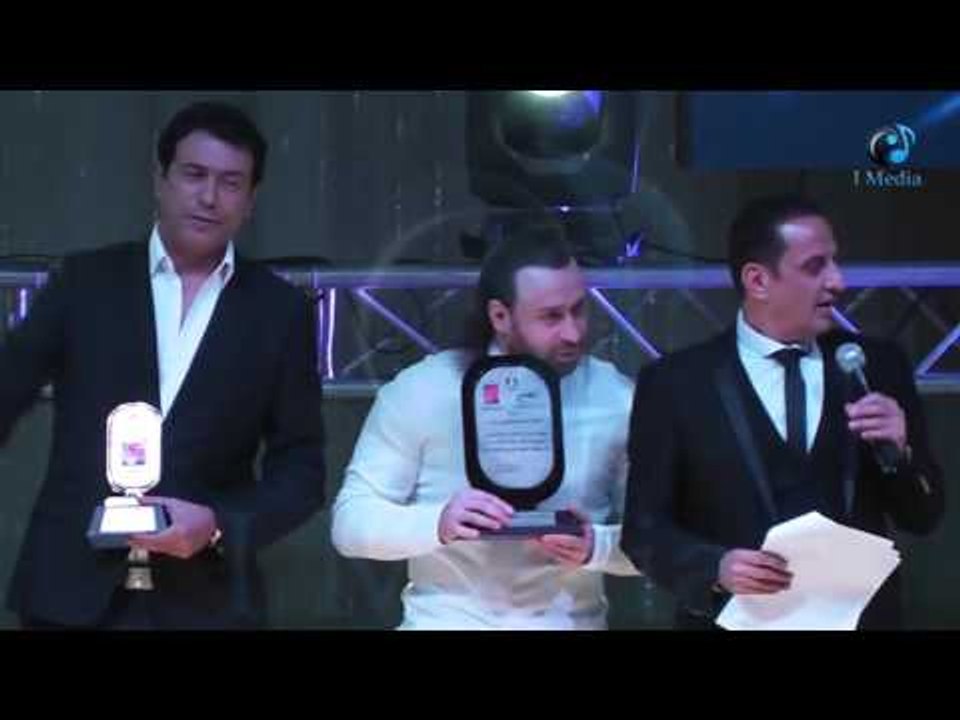 ختام مونديال الاعلام |  شاهد لحظة تكريم نضال الشافعي شوف بيهزر أزاى مع محمد وفيق!