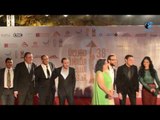 ختام مهرجان القاهرة السينمائي |  أبطال فيلم البر التاني أتخنقوا من المصورين!