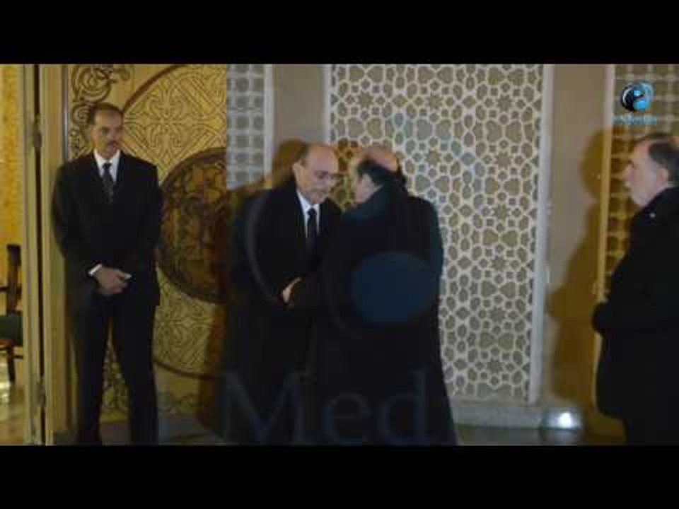 عزاء زوجة محمد صبحي |  المخرج المسرحي جلال توفيق يعزي محمد صبحي
