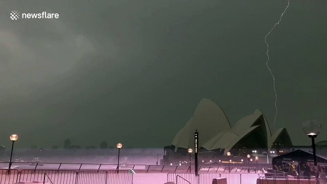 Wild storm over Sydney Opera House postpones Invictus Games 2018 opening ceremony