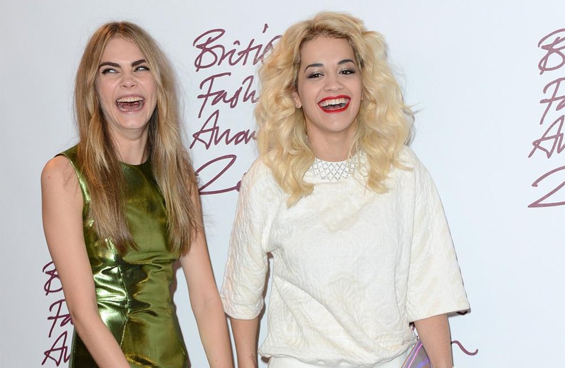Rita Ora und Cara Delevingne: Kampagne gegen Online-Mobbing