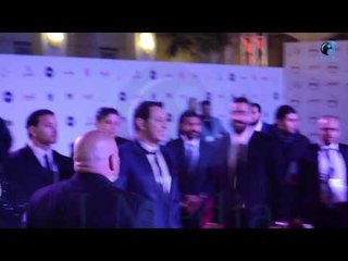 حفلة وشوشة  | شاهد مصطفي شعبان بيتصور وبيعمل بٌيدة علامة النصر