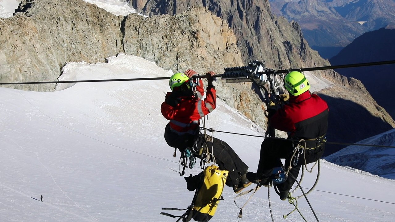 Travaux acrobatiques pour le Panoramic Mont-Blanc