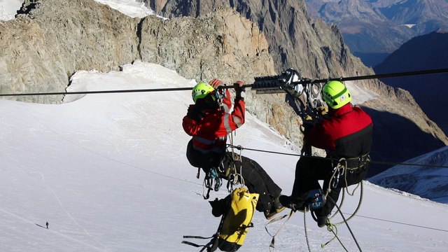Travaux acrobatiques pour le Panoramic Mont-Blanc