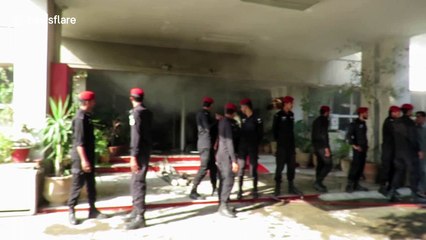 Government building catches fire in Pakistani capital