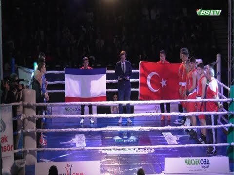 Bursa'da Boks Rüzgarı Esti