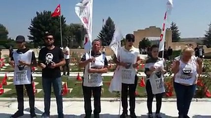 30 ağustos add üyeleri dumlupınarda şehitlerimize dua ediyor habib akalın