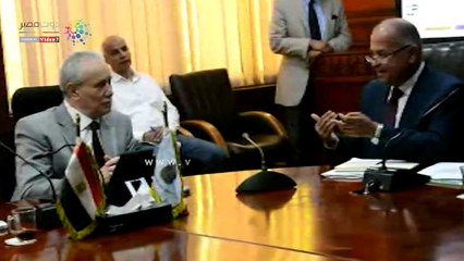 محافظ الأقصر يبحث مع "التخطيط" تسهيل الخدمة المقدمة للمواطن