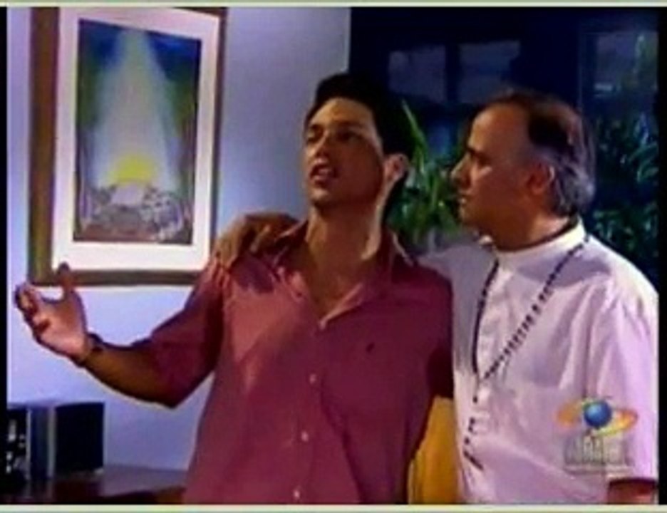 OYE BONITA cap  38 (Oswaldo Tapia)